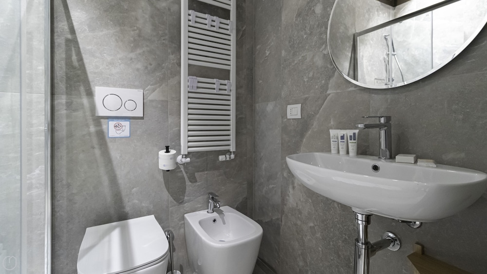 Italianway Pontida 4 Bilo — 4-Star Luxury Hotel in Milan, Italy