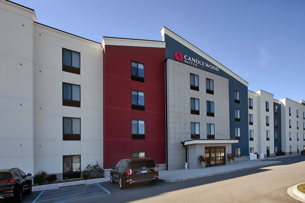 Candlewood Suites Detroit Sterling Heights by IHG - photo 43