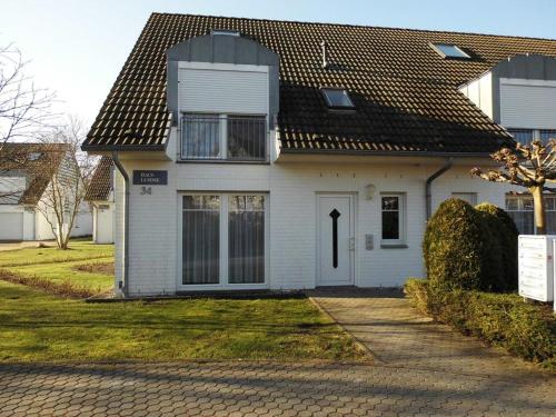 Darsser Weg 34 — 4-Star Luxury Hotel in Zingst, Germany
