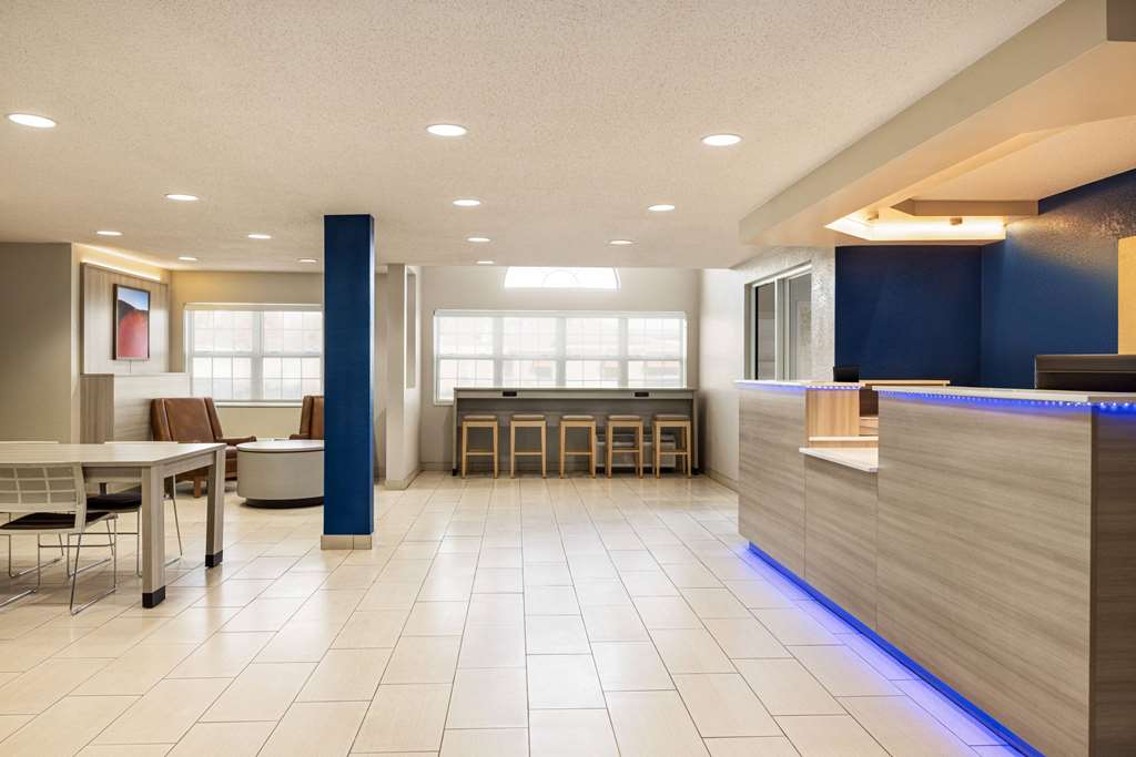 Microtel Inn & Suites by Wyndham New Ulm - photo 7