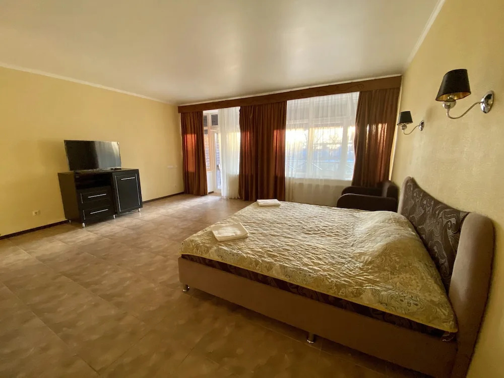Hotel Riverside — hotel in Novomoskovs'k