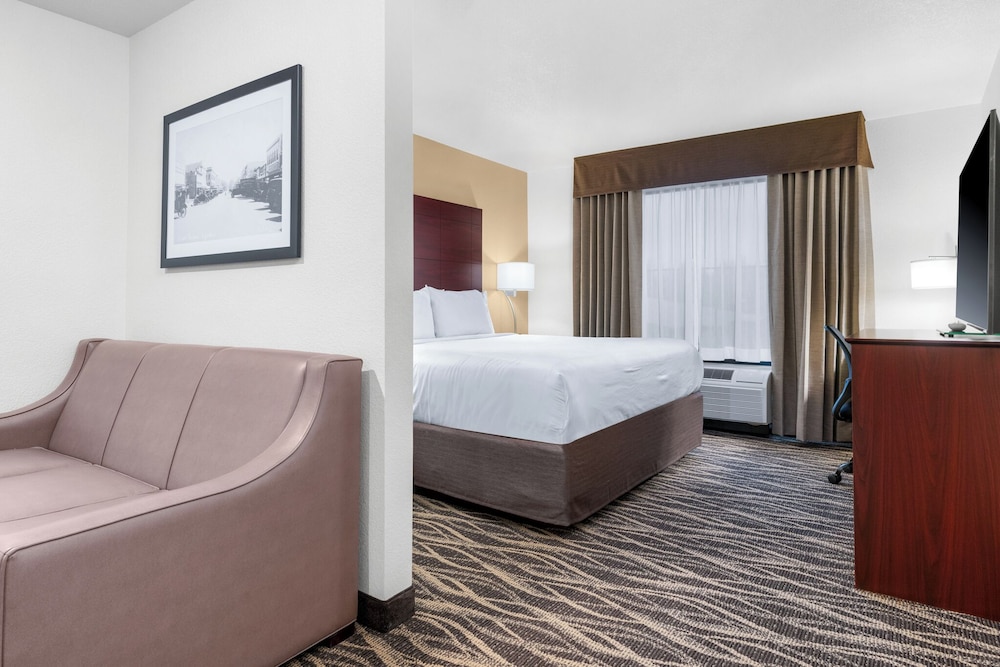 Cobblestone Hotel & Suites Lynden - photo 46