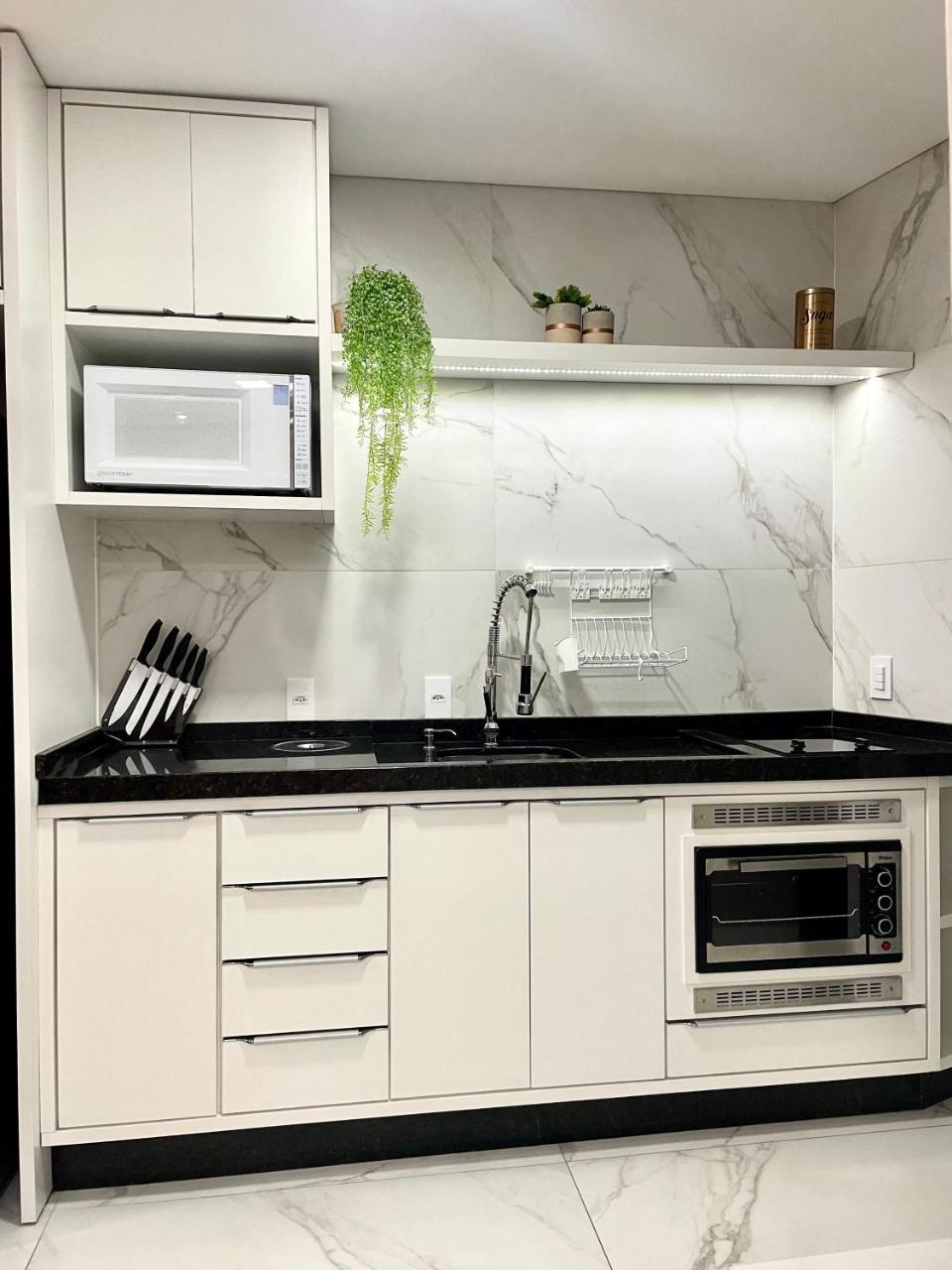 Apto Loft Novo Porto Belo 5 Min a Pe Da Praia