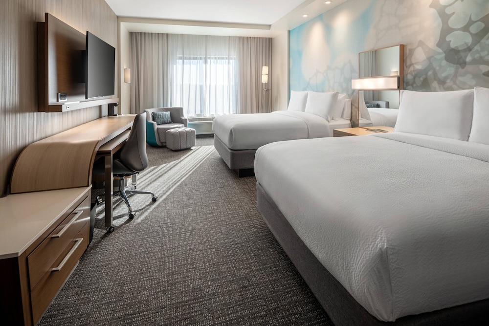 Courtyard by Marriott Petaluma Sonoma County - photo 11