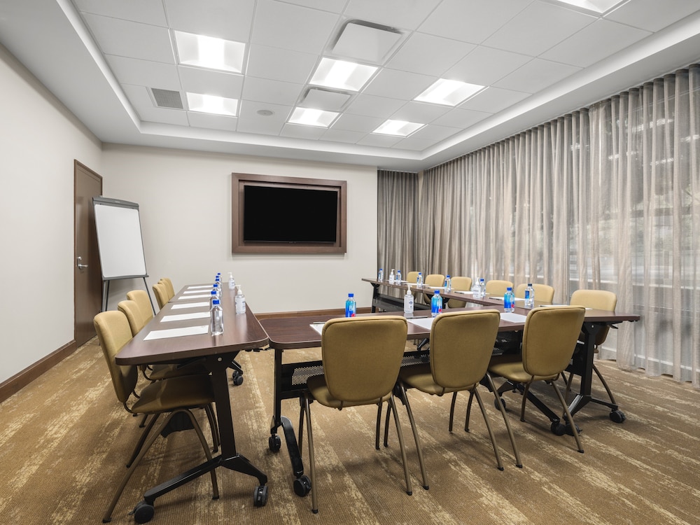 Staybridge Suites Seattle South Lake Union by IHG - photo 55