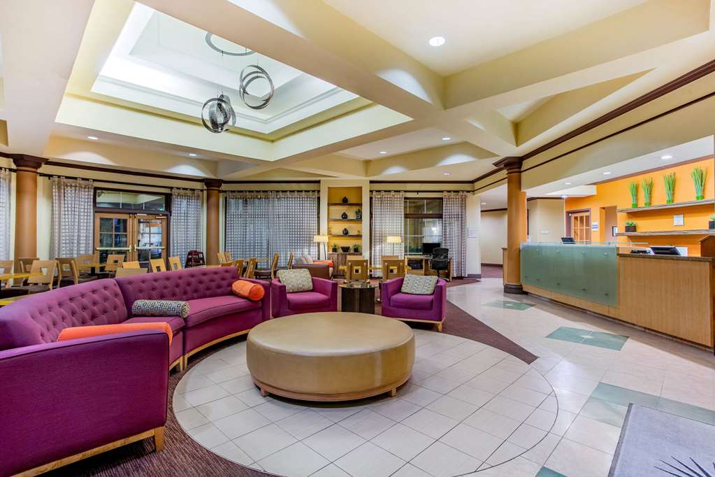 La Quinta Inn & Suites by Wyndham Raleigh Durham Southpoint - photo 9