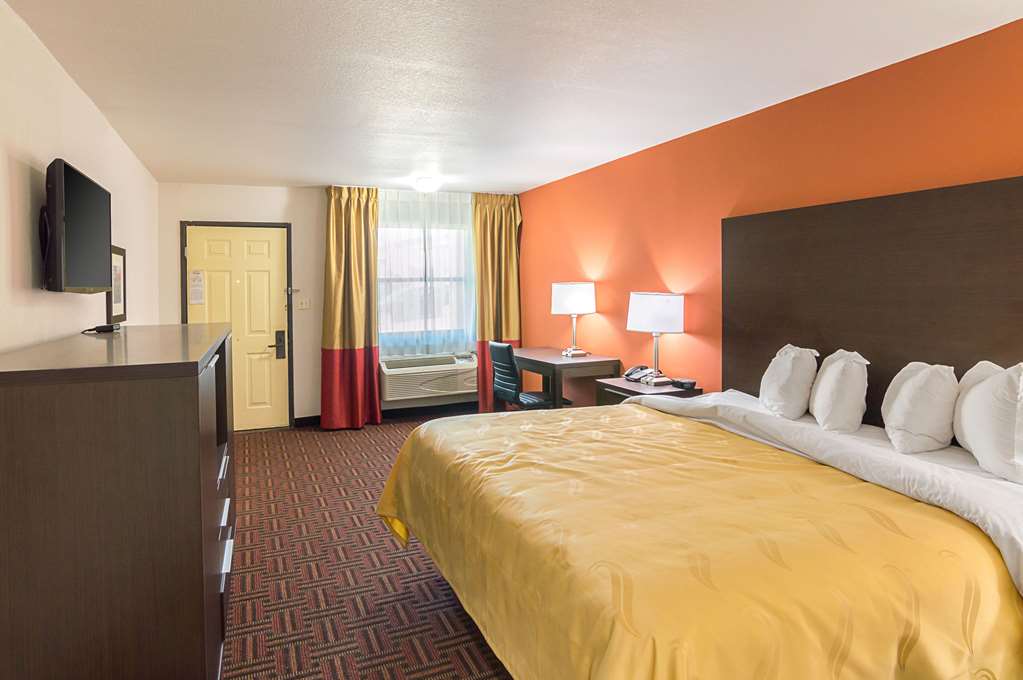 Quality Inn Amarillo East - photo 12
