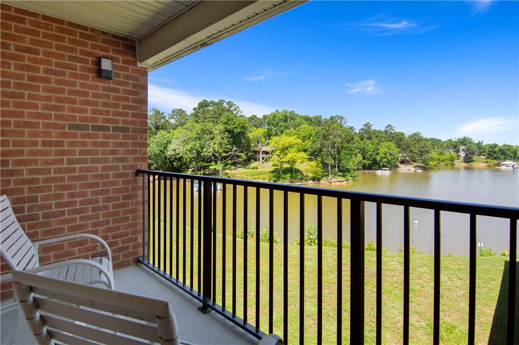 Clarion Pointe on the lake Clarksville South Hill West - photo 18