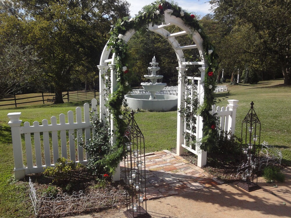 Lake Allatoona Inn - photo 37