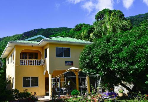Josies Cottage — 4-Star Luxury Hotel in Beau Vallon, Seychelles