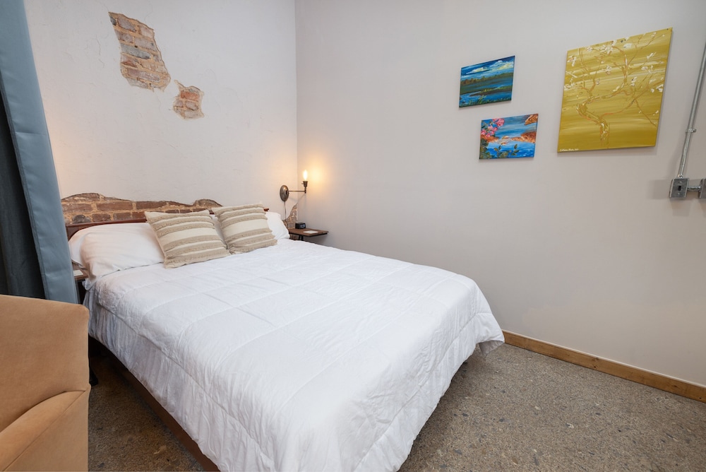 Hartwell Suites - photo 26
