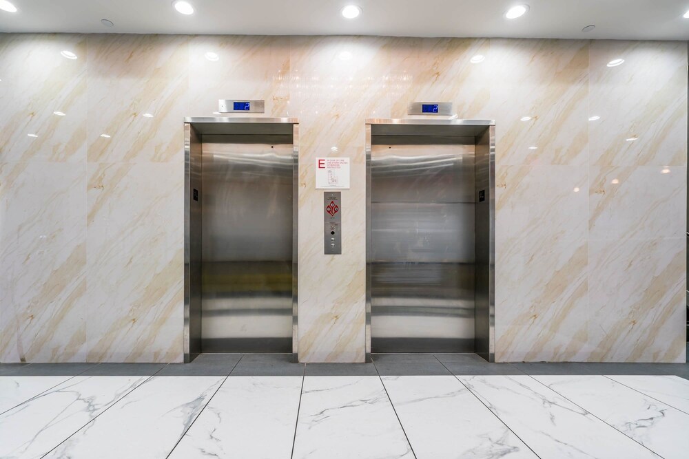 LeTap Hotel near AirTrain JFK Airport - photo 47