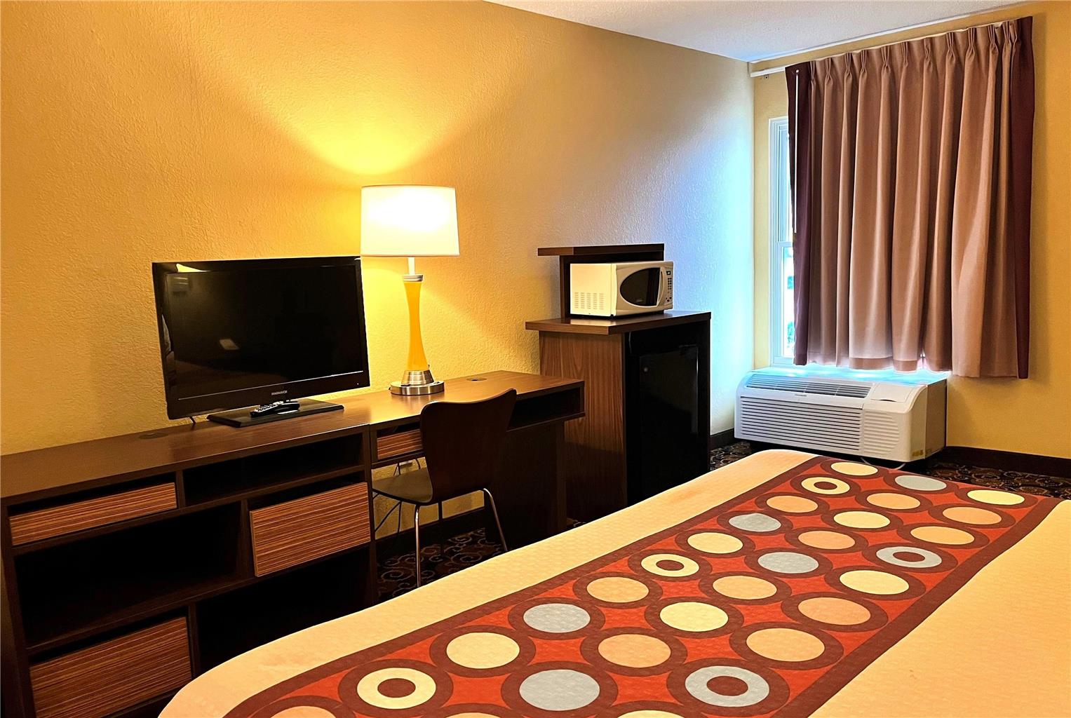Super 8 by Wyndham Evansville North - photo 18
