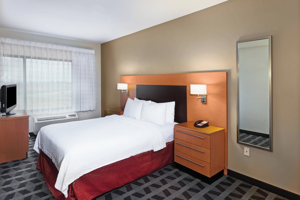 TownePlace Suites by Marriott North Owasso - photo 2