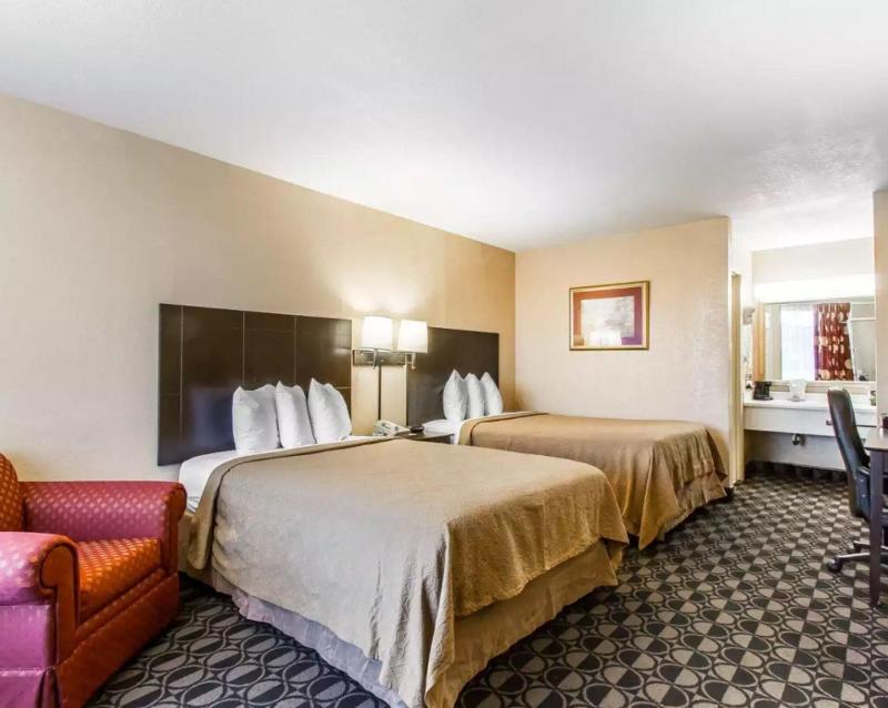 Quality Inn Ada Near University - photo 11