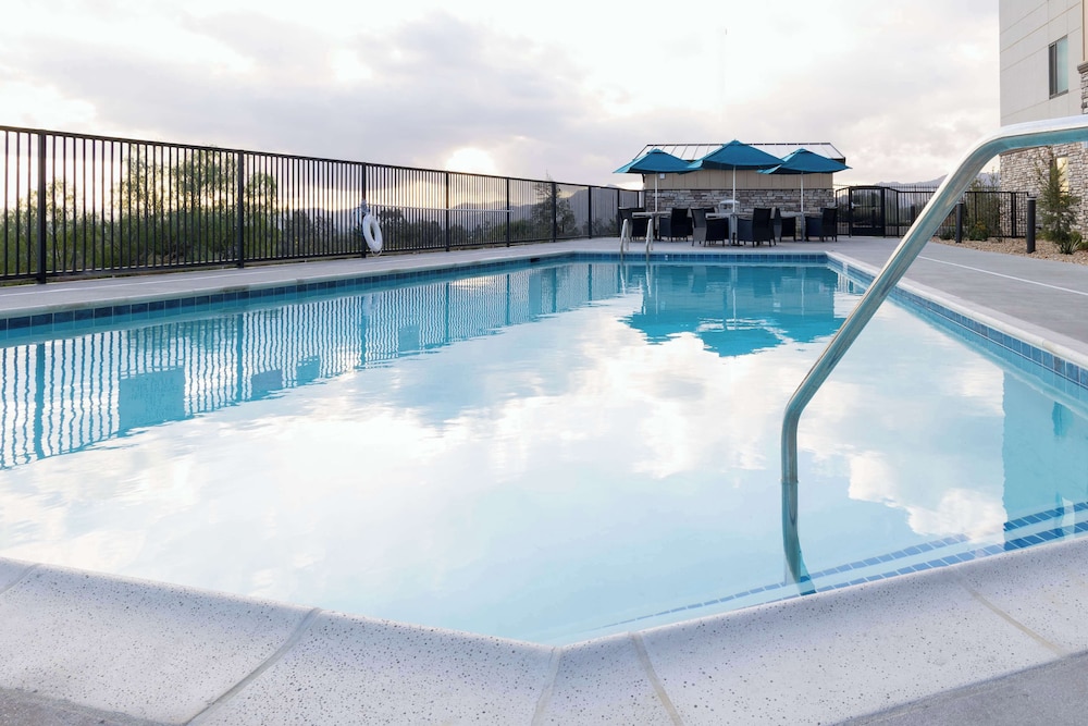 Hampton Inn & Suites Porter Ranch Los Angeles - photo 26