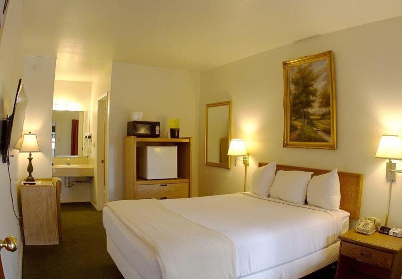 Adventure Inn Durango - photo 6