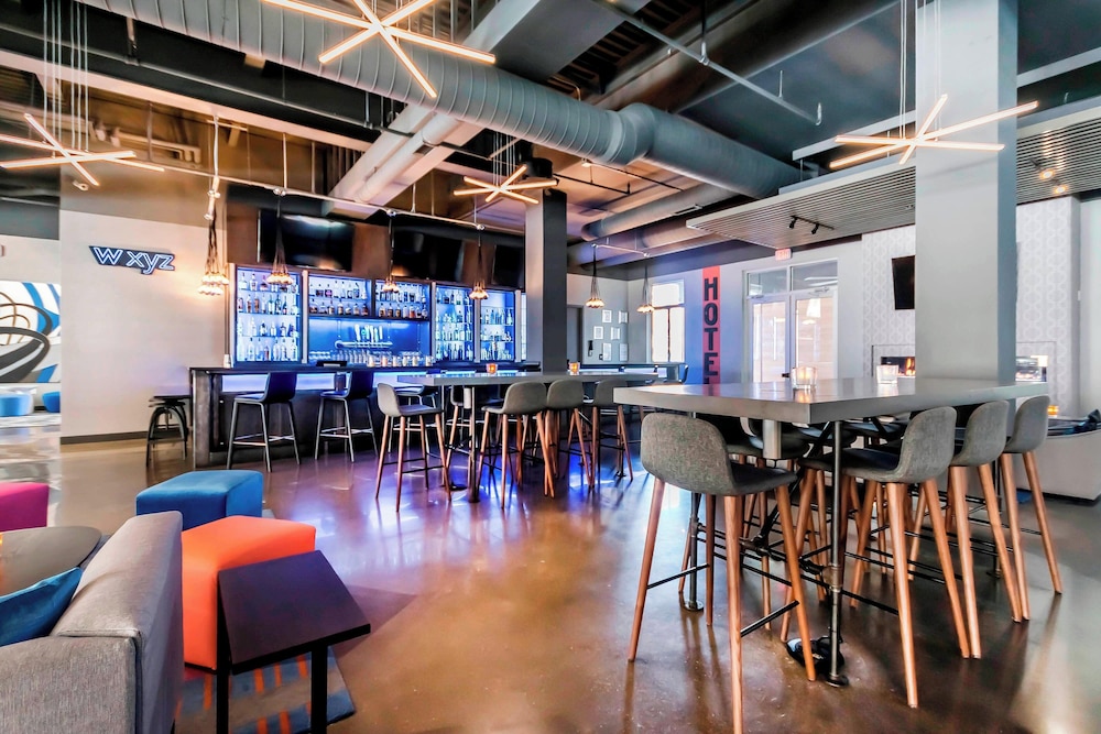 Aloft Newport On The Levee - photo 33