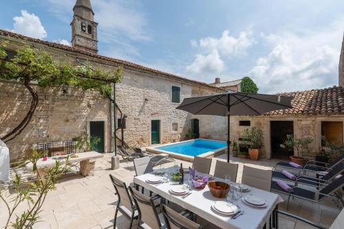 Vila Flavia — 4-Star Luxury Hotel in Svetvincenat, Croatia