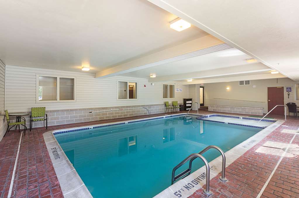 Sleep Inn & Suites Bay View Acme Travers City - photo 35