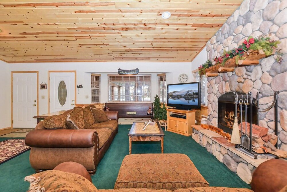 McWhinney The Pooh's Den Everything you need for a memorable time with family Pool Table - photo 9