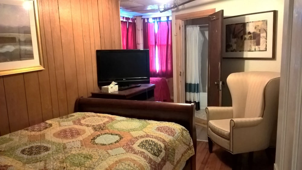 The Baseball Hotel - photo 133