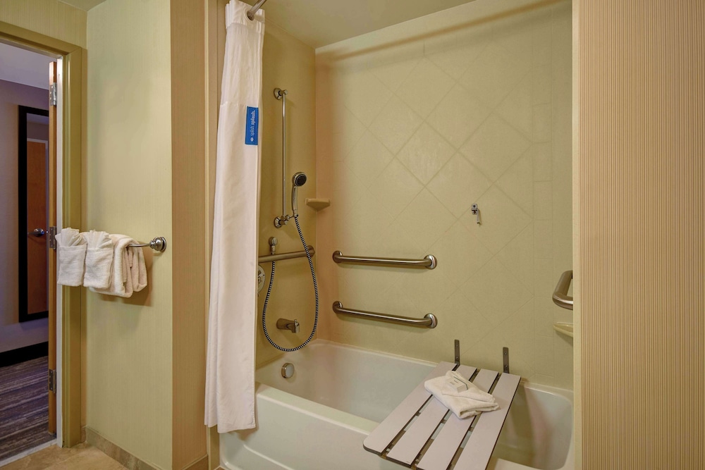 Hampton Inn Rutland - photo 39