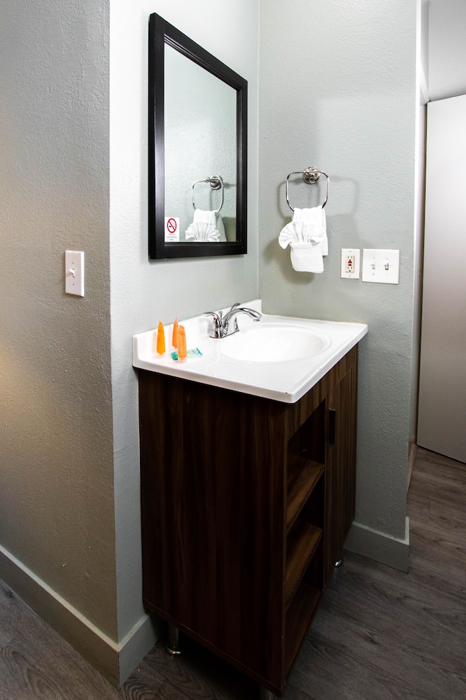 Urban Boutique Hotel - photo 26