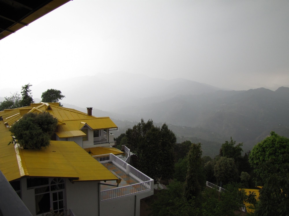Te Aroha Dhanachuli in Dhari, India