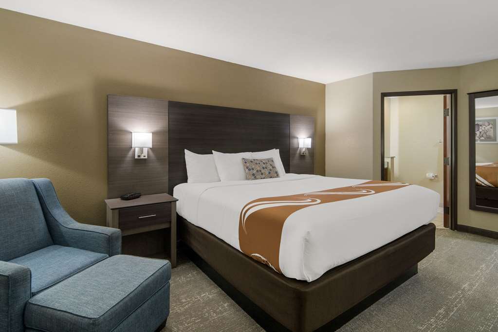 Quality Inn & Suites Roanoke Fort Worth North - photo 7
