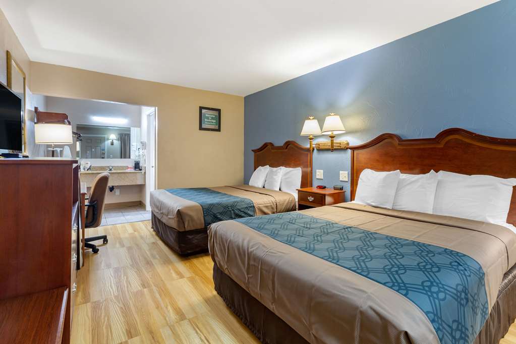 Econo Lodge Sturbridge Route 20 - photo 29
