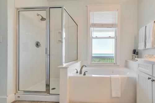Walk to Beach Galveston Home with Resort Perks - photo 14