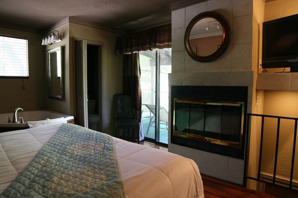 Oak Creek Terrace Resort - photo 13