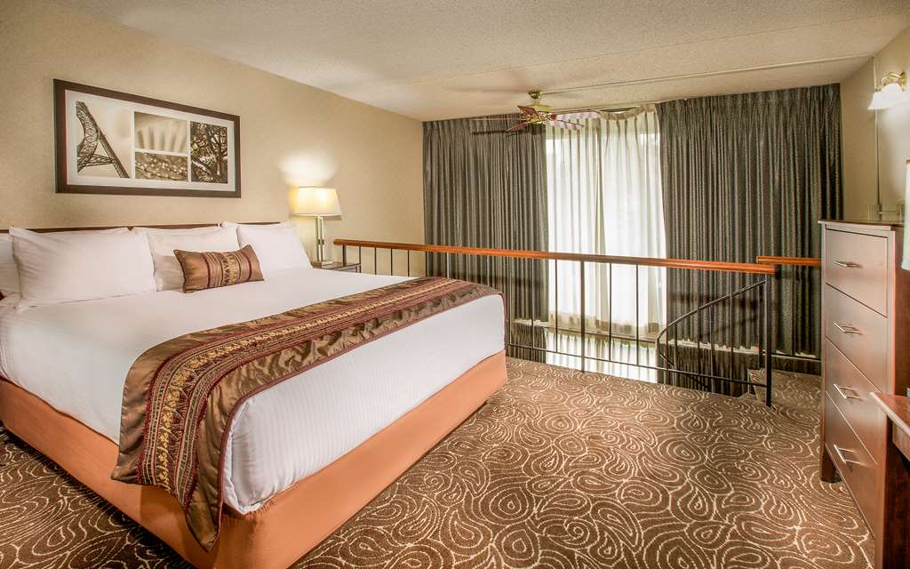 Hotel 116 A Coast Hotel Bellevue - photo 13