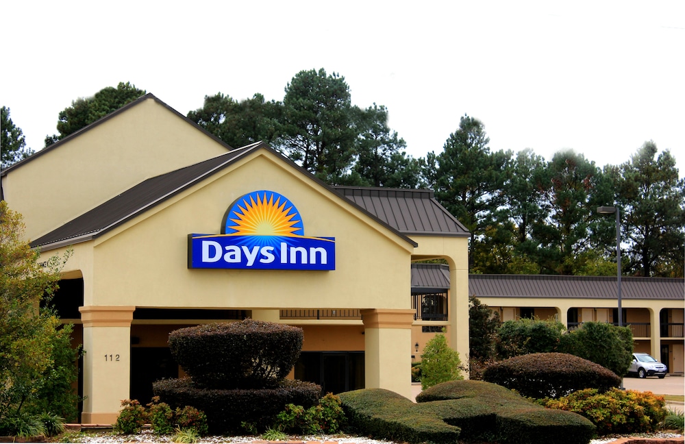 Days Inn by Wyndham Longview South - photo 25