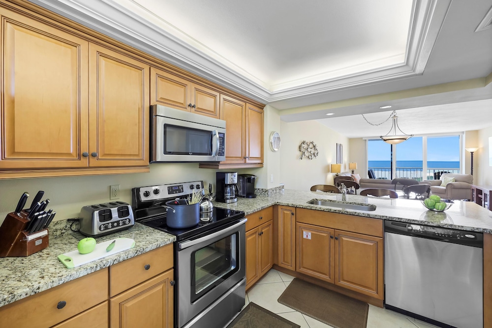 South Seas Tower 3 905 - photo 19