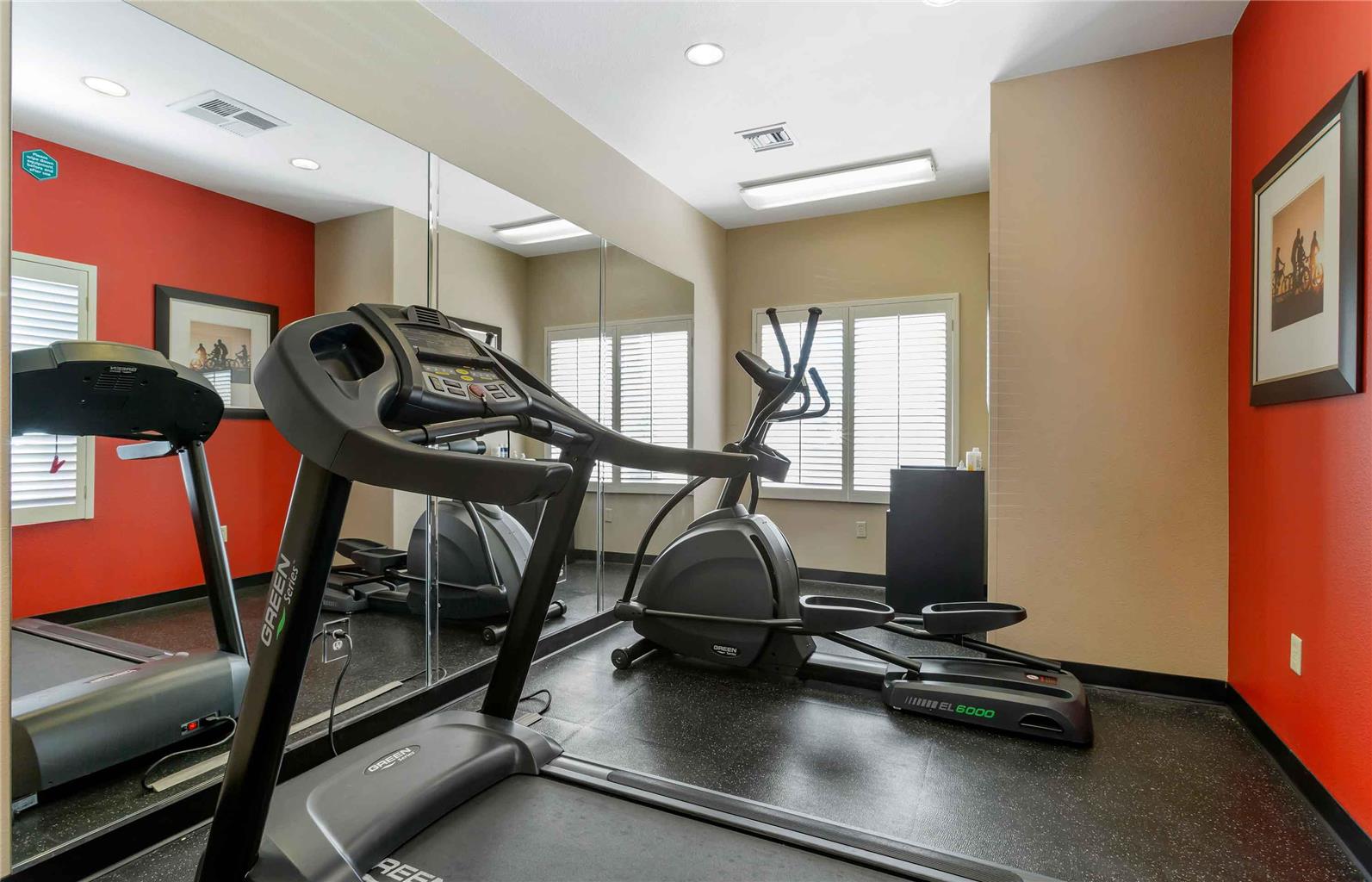 Extended Stay America Select Suites Phoenix Airport E Oak St - photo 33