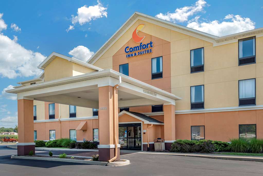 Comfort Inn & Suites Muncie Near University in Muncie, United States