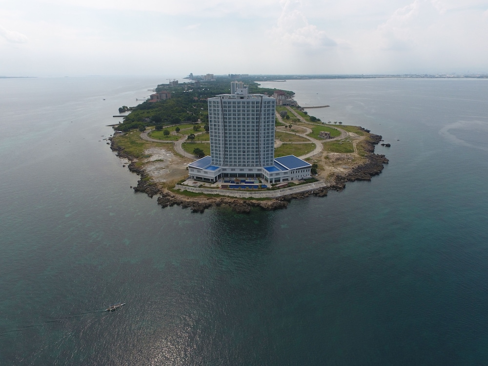 Amazing Seaview Arterra Penthouse in Lapu-Lapu City, Philippines