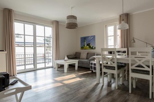 Villa Borwin Apartment 14 — 4-Star Luxury Hotel in Ostseebad Kuehlungsborn, Germany