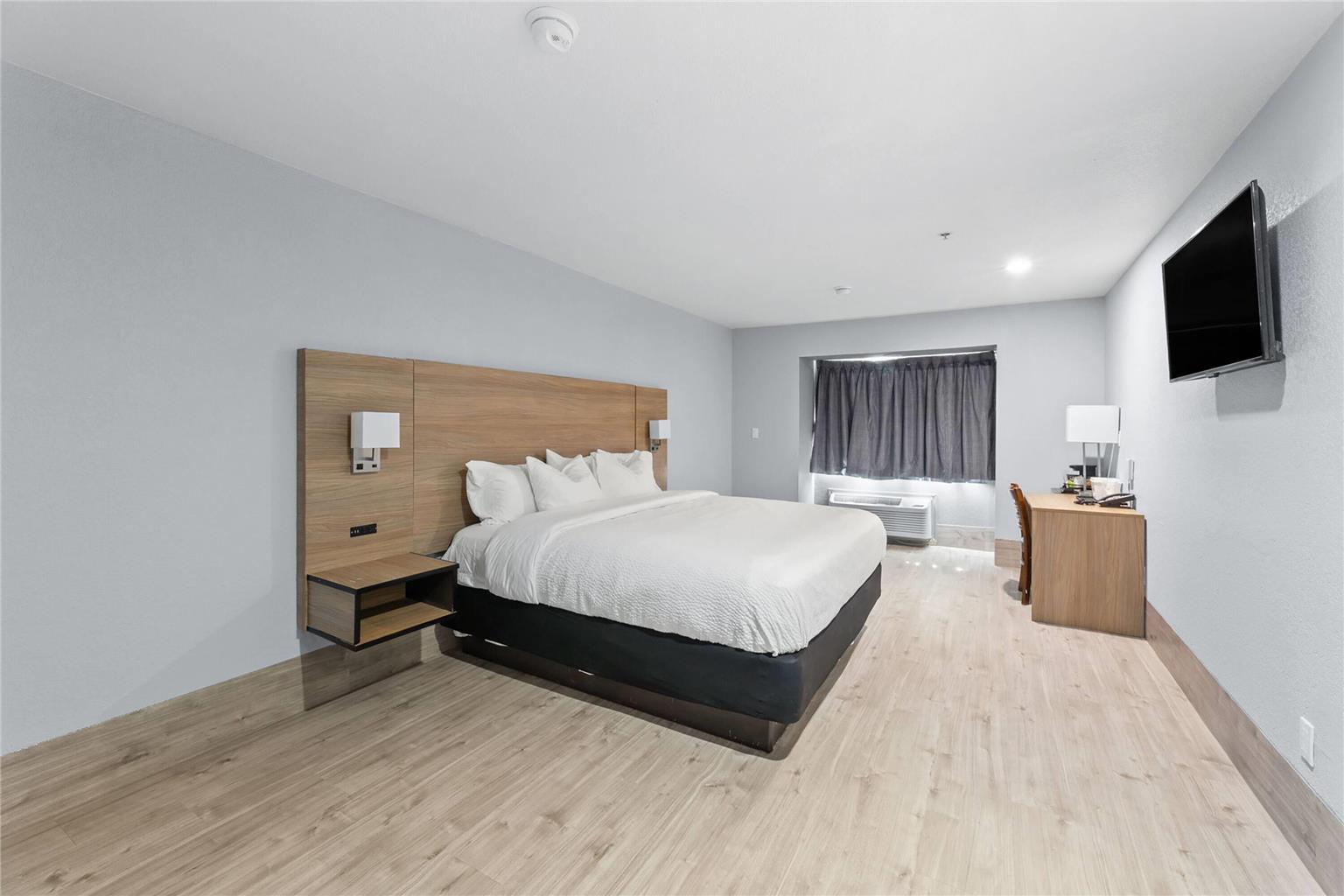 Days Inn by Wyndham San Antonio Downtown - photo 11