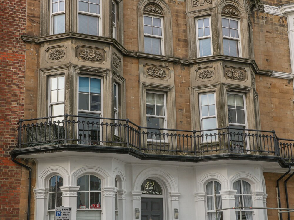 Apartment 4 — 4-Star Luxury Hotel in Whitby, United Kingdom