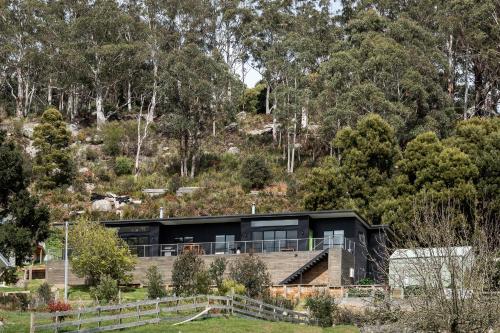 Lake View Derby - carbon neutral hotel in Derby