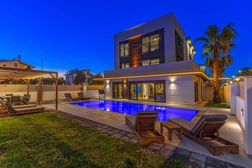 Near By The Land Of Legends 40 M2 Private Pool Villa Batiatus — 4-Star Luxury Hotel in Belek, Turkey