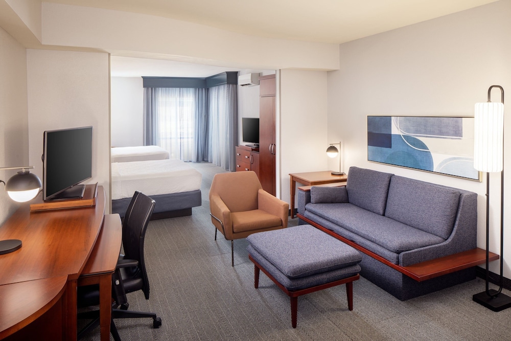 Courtyard by Marriott Charleston Downtown Civic Center - photo 12