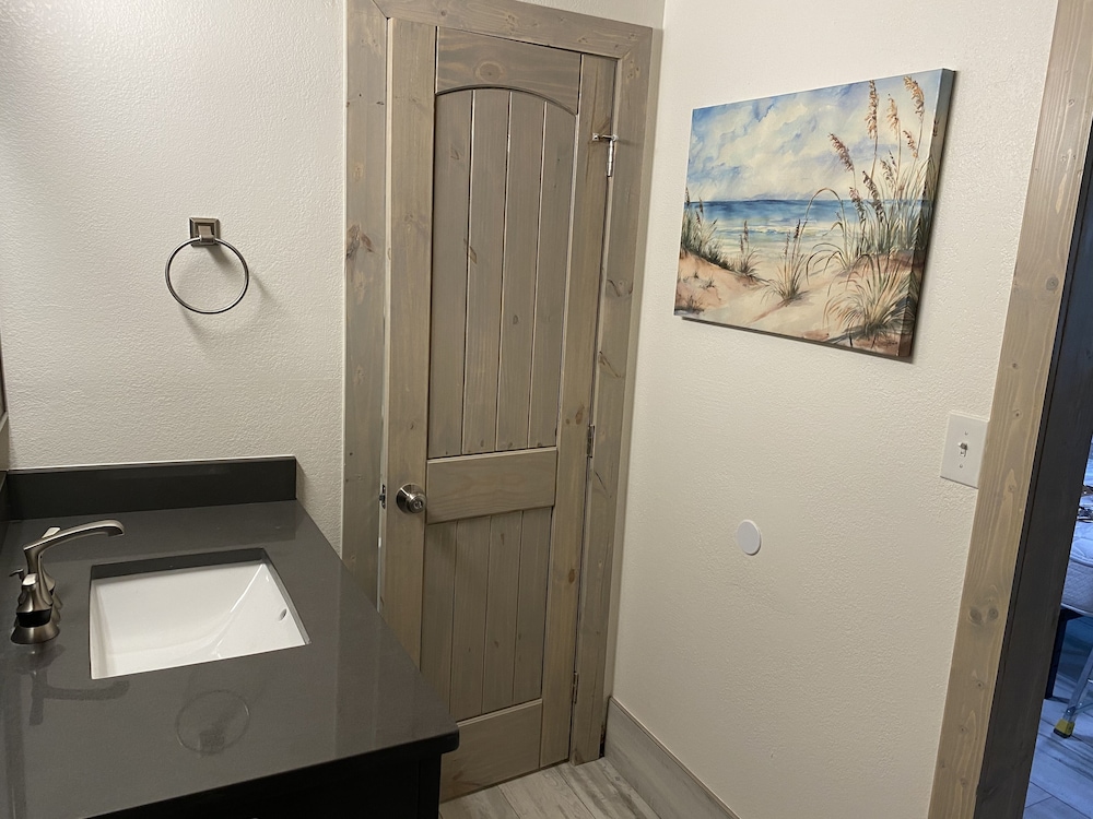 Gulf Coast Inn - photo 45