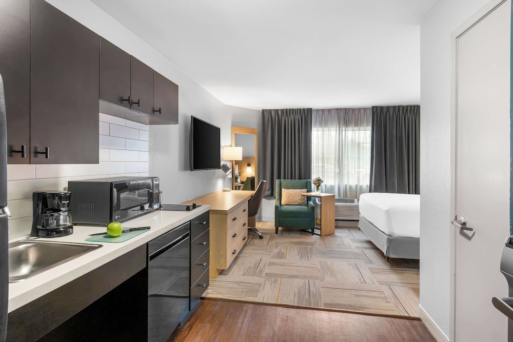Sonesta Simply Suites Austin South - photo 23