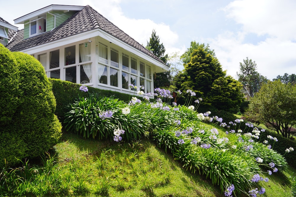 Pousada Chateau Colinas in Campos Do Jordao, Brasil