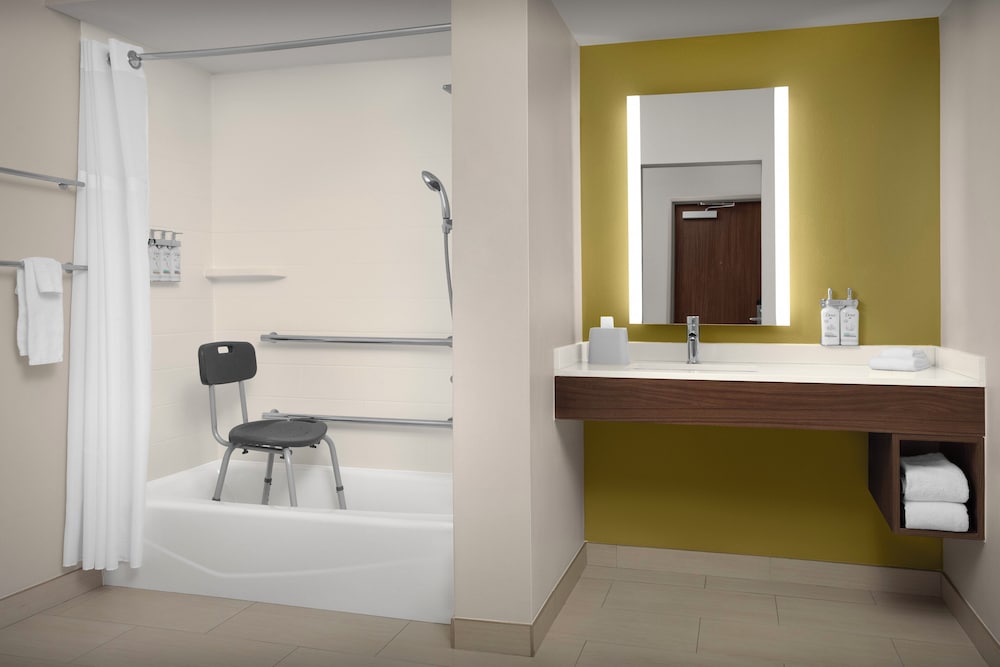 Holiday Inn Express & Suites Birmingham Homewood by IHG - photo 13