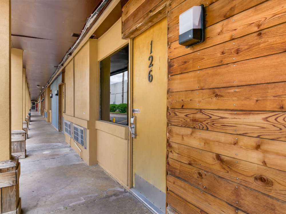OYO Hotel Houston TX near Medical Center NRG Stadium - photo 28